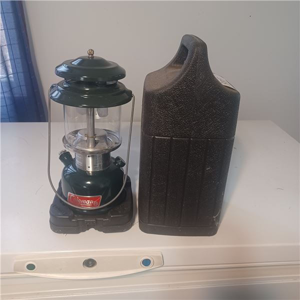 NEW COLEMAN FUEL LANTERN C/W PLASTIC CASE