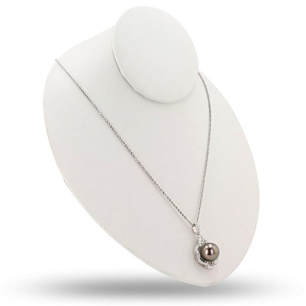 14mm Black Cultured Tahitian Pearl and 0.99 ctw Diamond Platinum Pendant/Necklac