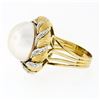 Image 6 : Vintage Handmade 18k Two Tone Gold Mabe Pearl & 0.25 ctw Diamond Ring