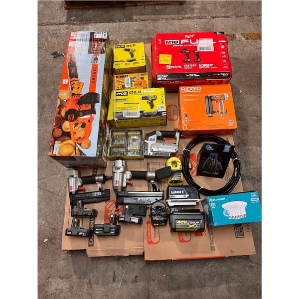 Lote #300 - Home Depot Merchandise and Tools