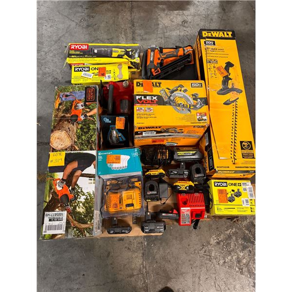 Lote #319 - Home Depot Merchandise and Tools