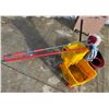 Image 10 : RUBBERMAID AND O-CEDAR MOP BUCKETS