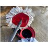 Image 5 : RUBBERMAID AND O-CEDAR MOP BUCKETS