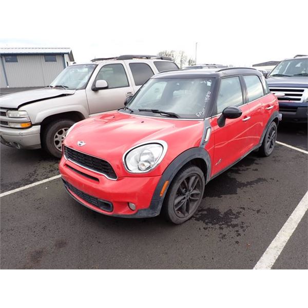 2011 Mini Cooper S Countryman RUNS WITH MECHANICAL PROBLEMS Speeds