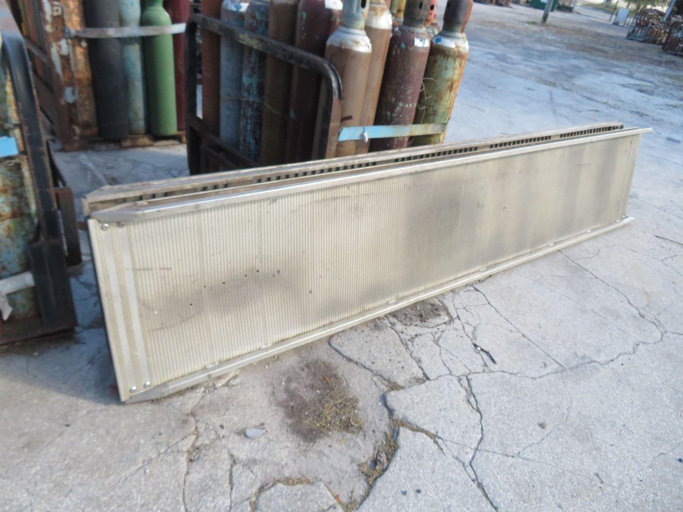 Diamond Plate Small Ramps Pair, 8' Alum. Ramps 2