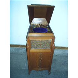 Silvertone Oak cased phonograph