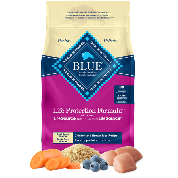 4.5KG BLUE BUFFALO LIFE PROTECTION CHICKEN & BROWN RICE SMALL BREED SENIOR DOG FOOD