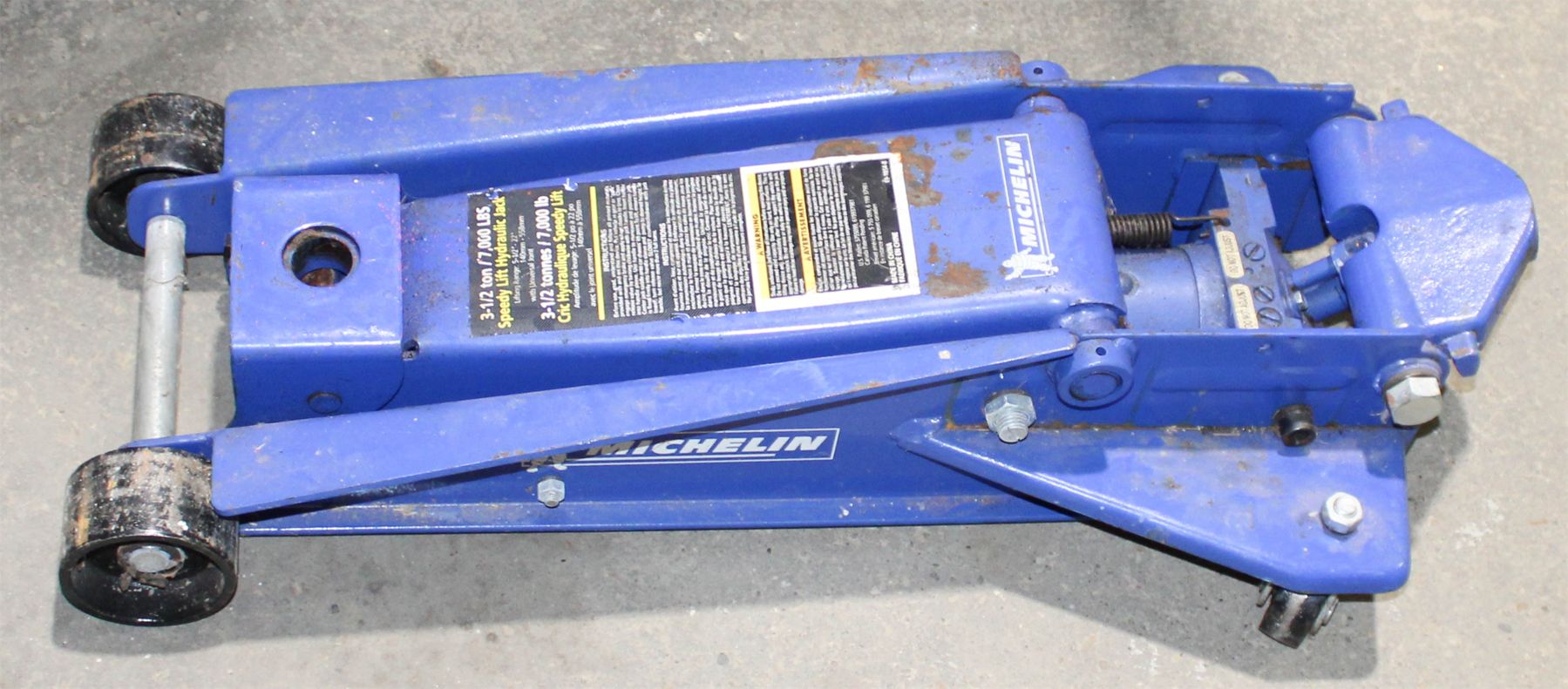 MICHELIN 3 1/2 TON FLOOR JACK (TESTED) MISSING HANDLE & LIFT PLATE.