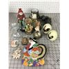 Image 1 : MISC LOT FIGURINES ETC
