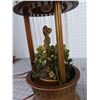 Image 3 : VINTAGE GODDESS OIL DRIP TABLE TOP LAMP POWERS ON NO OIL