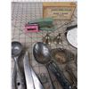 Image 3 : MISC LOT TOOLS CIGARETTE SLEEVES GLOVES ETC