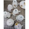 Image 2 : LOT OF TEA CUPS AND SAUCERS