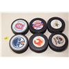 Image 1 : 6 NHL hockey pucks