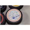 Image 2 : 6 NHL hockey pucks