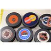 Image 3 : 6 NHL hockey pucks