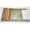 Image 3 : "Economy" vintage glass washboard