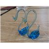 Image 2 : pair of swan blue glass figurine miniature birds décor