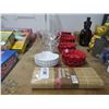 Image 1 : Bamboo Placemats, Red Ruffles Bowls, Seashells, Crystal Bowls