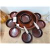 Image 1 : Contemporary Mahogany Footed Salad Bowl Set