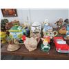 Image 1 : Cookie Jars, Asst. Table Décor Items - 14