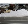 Image 3 : White Full Mattress Box Spring Set