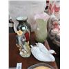 Image 3 : Art Glass and Glazed Vases, Figural Décor, Mirrored Box, Swan and Dishes