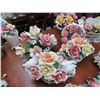 Image 5 : Capodimonte Floral Baskets Centerpiece - 2