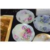 Image 8 : COLLECTION OF PORCELAIN PLATES (FLOWERS) (17 PCS)