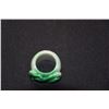 Image 2 : CHINESE CARVED GREEN & WHITE JADEITE ARCHER'S RING