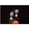 Image 2 : 14K WG PEARL & DIAMOND EAR CLIP (10.8 GTW)