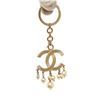 Image 5 : Chanel Gold-tone CC Logo Pearl Key Chain