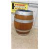 Image 2 : Drewrys Winnipeg Oak Keg 16'' Tall x 12'' Diameter