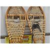 Image 3 : Set of Snowshoes 42'' x 12''