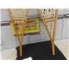 Image 8 : Set of Snowshoes 42'' x 12''