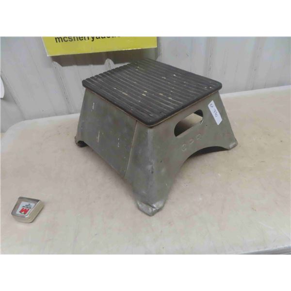 Railway CPR Conductor Step Up Stool, Metal with Rubber Lined Top 17'' x ...