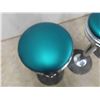 Image 3 : 3 Retro Swivel Café Stools - self Standing 32" Tall, 12" Wide Seat