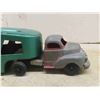 Image 2 : Hubley Vintage Die Cast Truck with Metal Structo Car Hauler Trailer 4" x 5" x 21" 