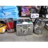 Image 1 : 3 Assorted Small Kitchen Appliances 