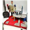 Image 2 : Batman Phone, Inspector Gadget Dolls, Matchbox Garages