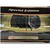 Image 2 : NOS Unopened Pkg Ford Thunderbird Diecast 1/18 Scale
