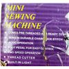 Image 2 : Mini Sewing Machine
