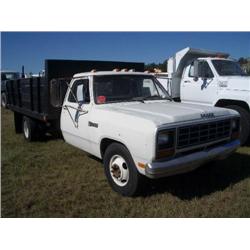 1984 DODGE RAM 350 FLATBED DUMP