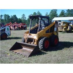 MUSTANG 2074 SKID STEER LOADER