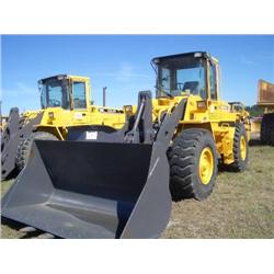 VOLVO L90C RUBBER TIRED LOADER