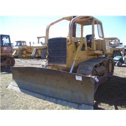 JOHN DEERE 850 CRAWLER TRACTOR