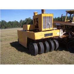 INGRAM 9 WHEEL ROLLER