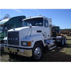 2000 MACK CH613 T/A TRUCK TRACTOR