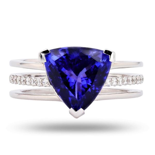 4.27 ctw Tanzanite and 0.17 ctw Diamond 18K White Gold Ring