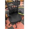Image 1 : NEWLY ASSEMBLED FELIX KING OFFICE CHAIR