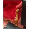 Image 2 : VINTAGE RED VELVET ORNATE WOOD FRAMED HIGHBACK